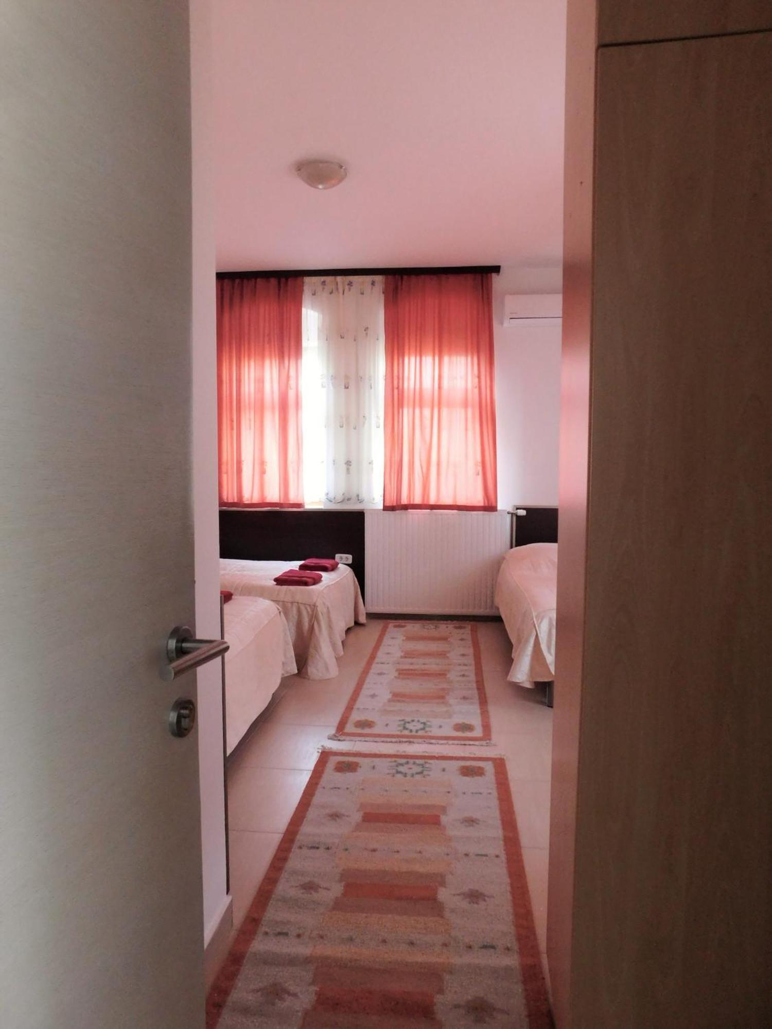 Apartments Villa Kobilj Banja Luka Zimmer foto